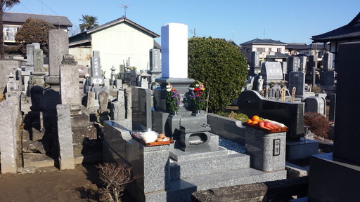 今回は墓石の建立。土地の用意と建墓を別々にされる選択肢もあります｜デザイン墓石・お墓の購入・販売なら茨城県の山﨑石材店