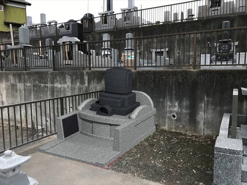 ひな壇墓地への洋型墓石の建墓-2｜デザイン墓石・お墓の購入・販売なら茨城県の山﨑石材店
